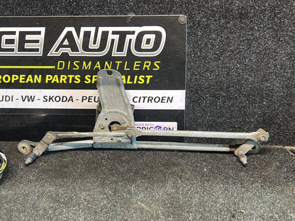 2002 BMW X5 X5 4.6is- Front Wiper Rack Assembly