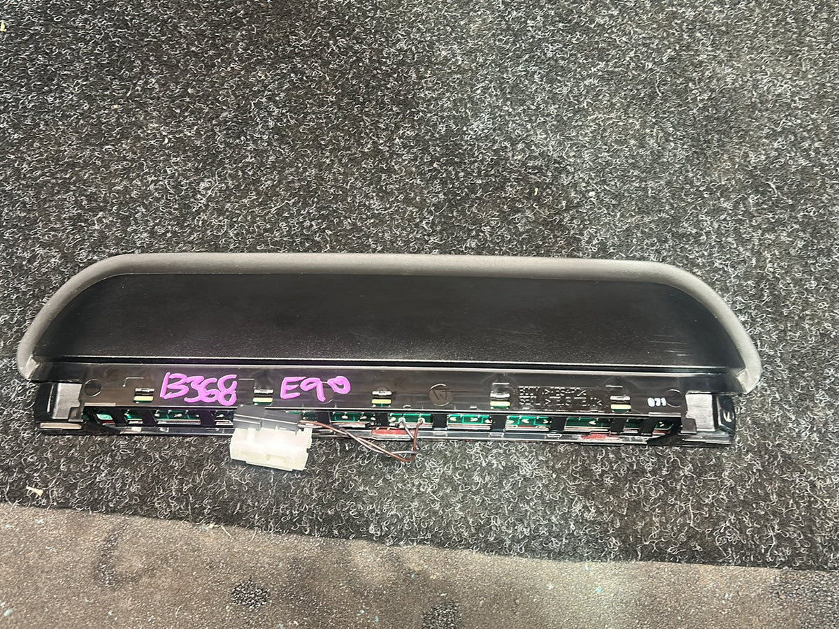 2011 BMW 320i E90 - High Stop Brake Light PN: 63 25 7 145 519 Third stoplamp SCHWARZ