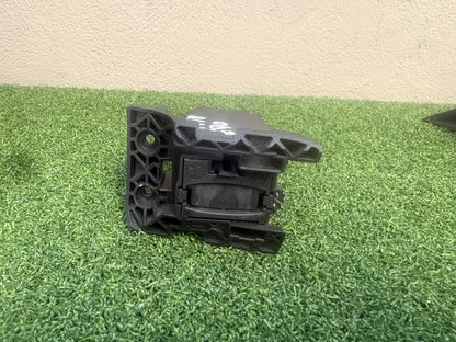 2007 BMW 325i 323 E90 - Ignition Key Reader Slot