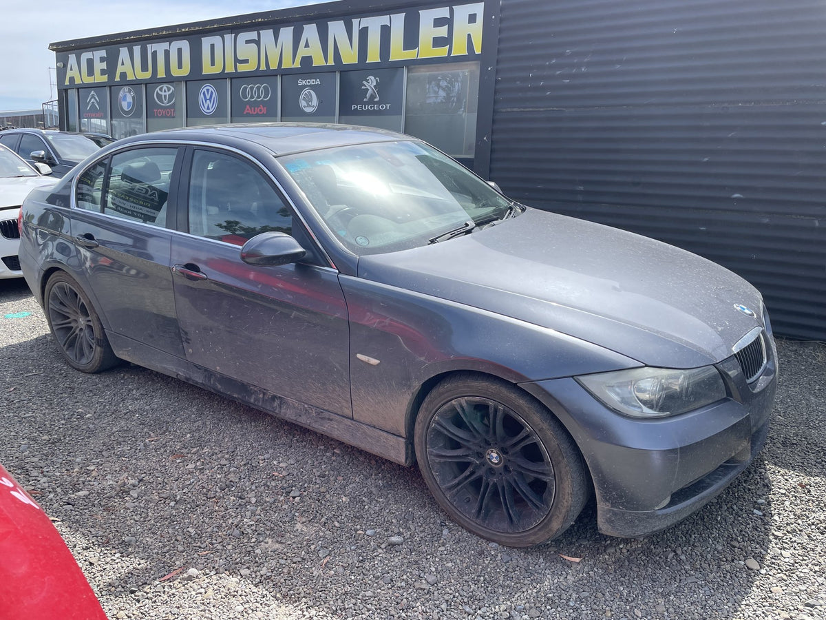 2007 BMW 323i E90