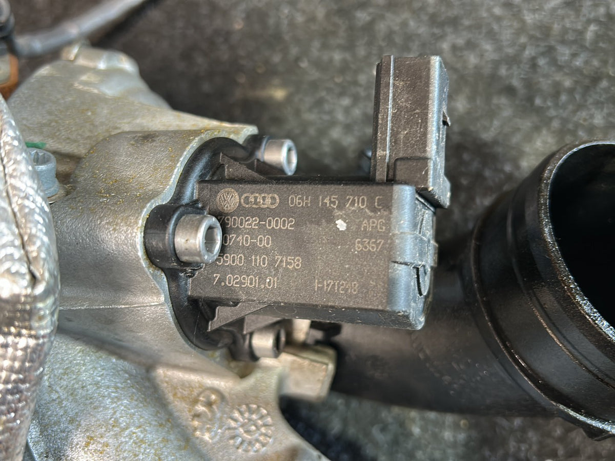 2018 Skoda Superb- Turbo Exhaust Manifold PN: 06K 145 721 G Exhaust gas turbocharger