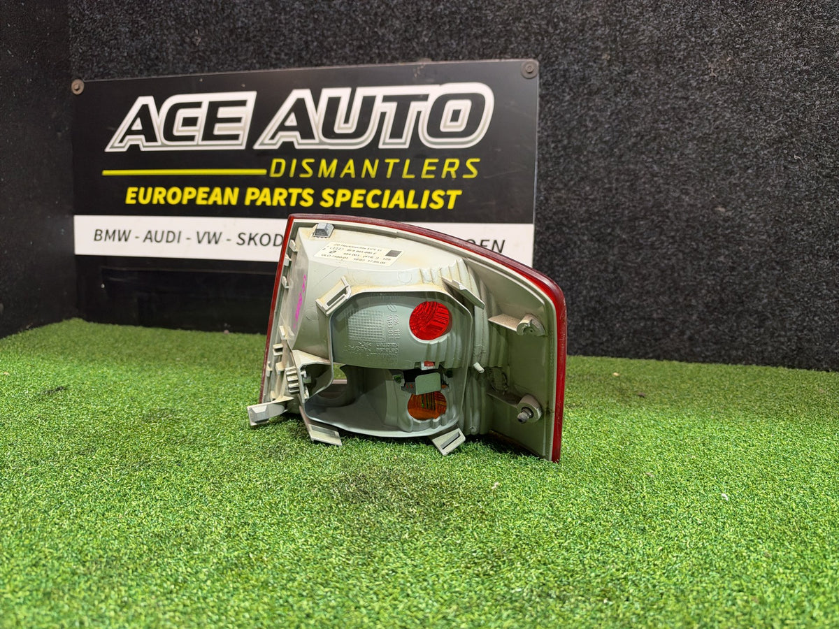 2006 Audi A4 8E WAUZZZ8E16A008268 - Left Taillight
