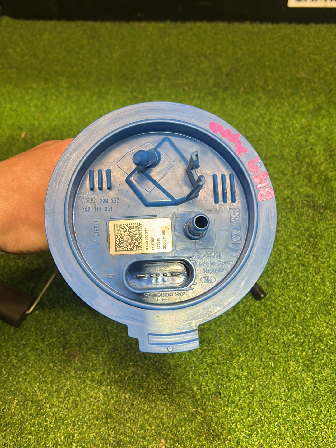 2016 Skoda Superb - Fuel Tank Pump
