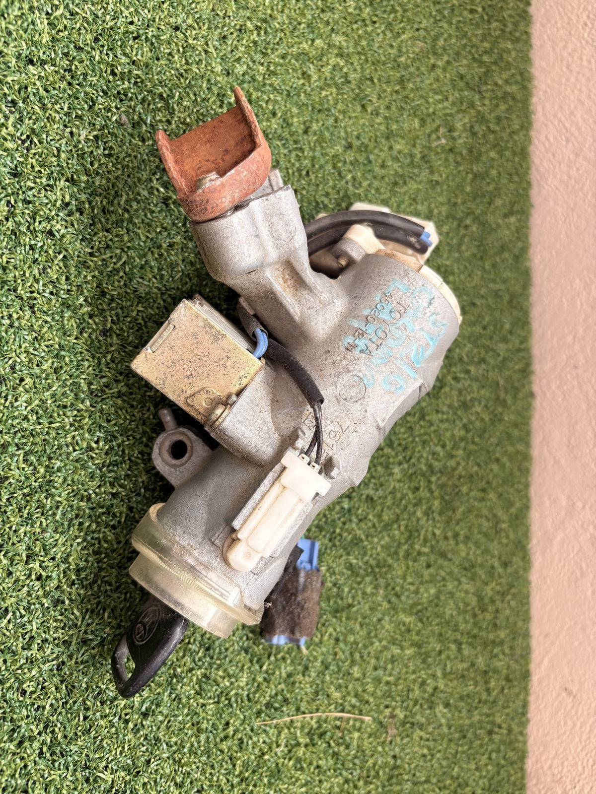 2007 Toyota Caldina St210 - Ignition Switch
