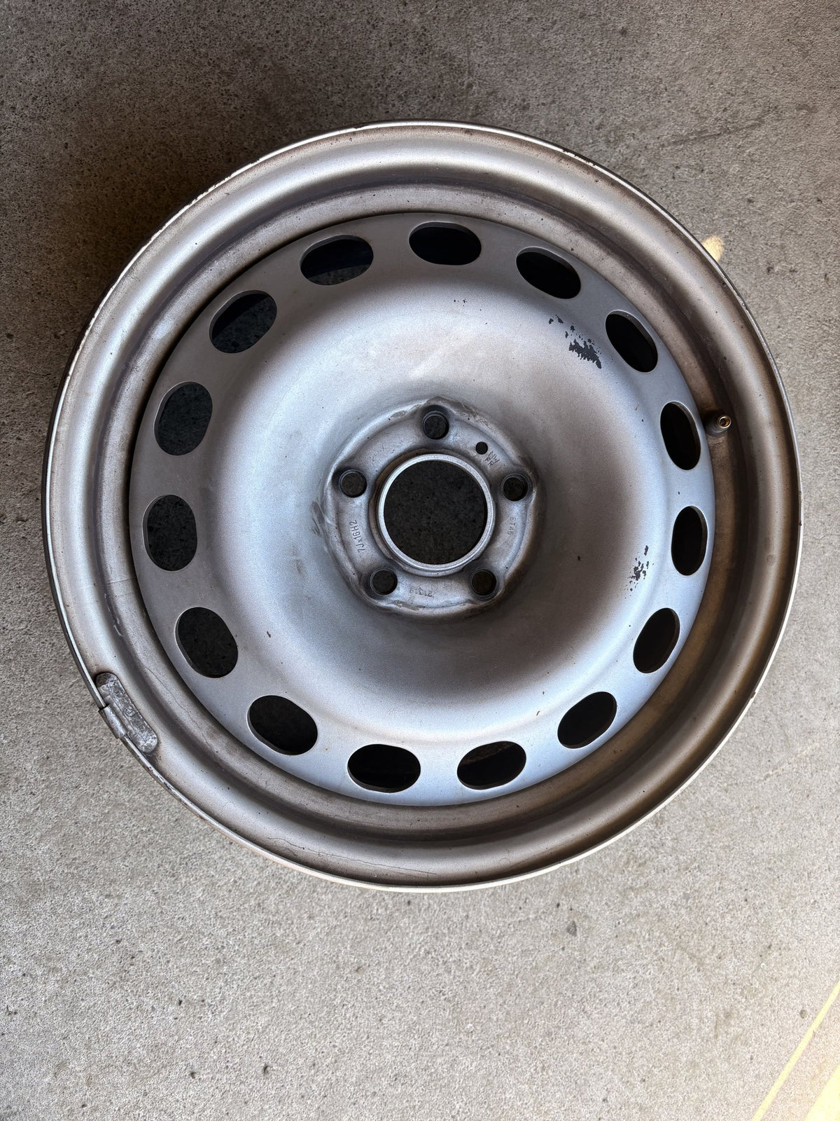 2022 Peugeot Expert - 16" Steel Rim