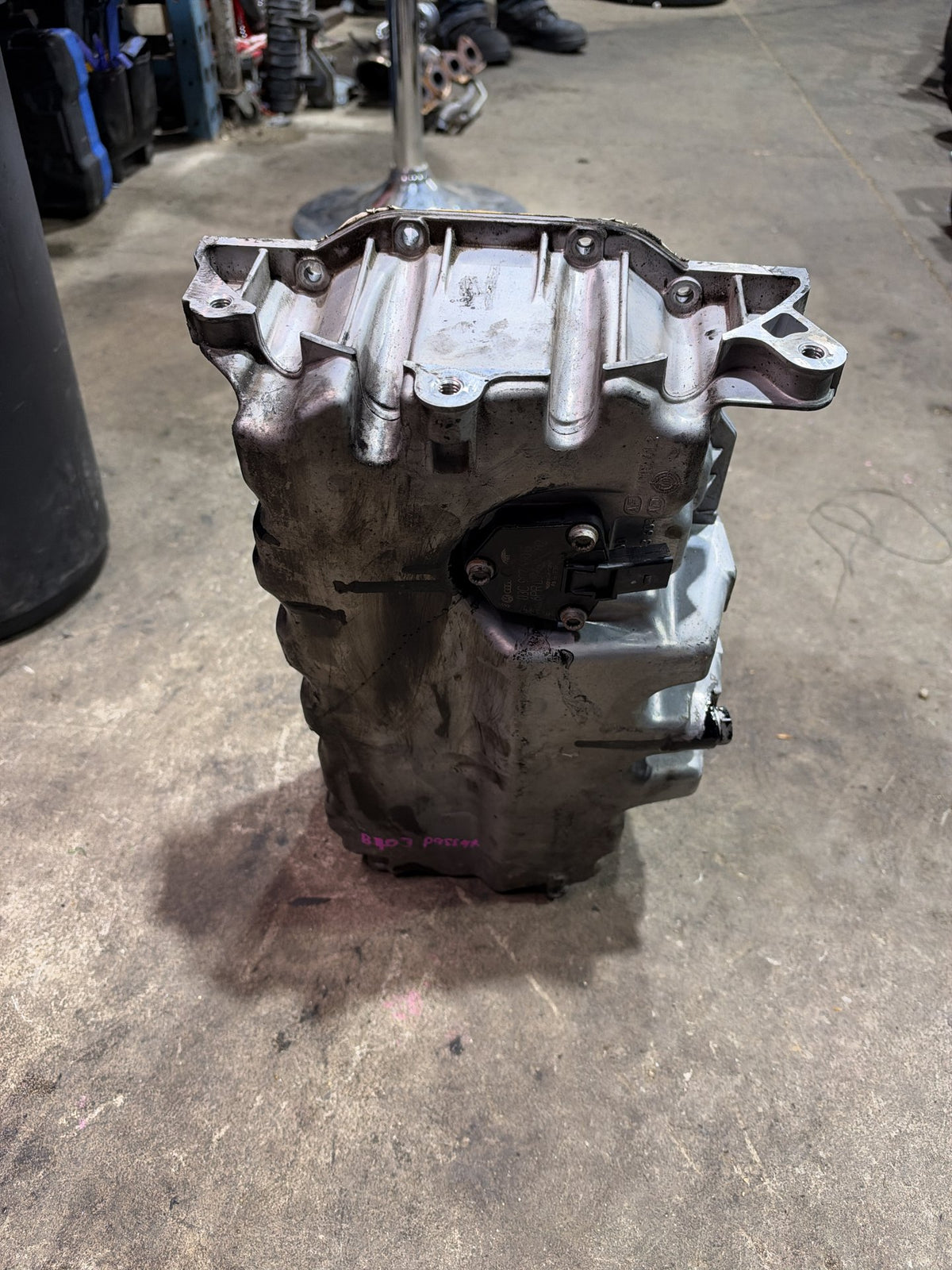 2011 Volkswagen Passat - Oil Pan/Sump