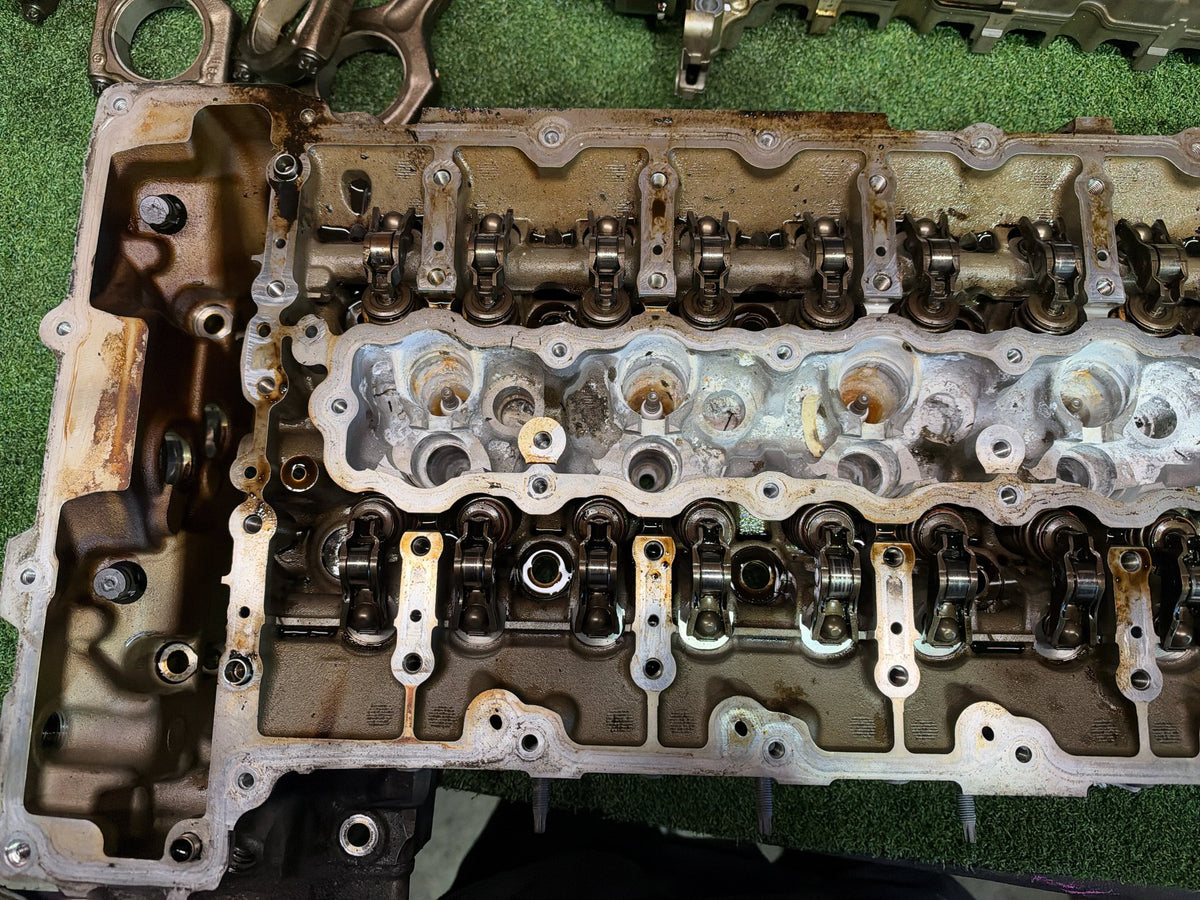 2009 BMW 335i 330i E90 - Cylinder Head