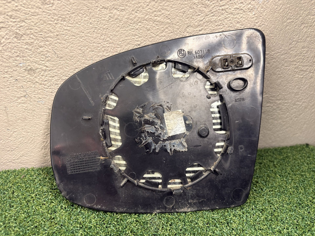 2007 BMW X5 X5 E70 - Right Door Mirror Glass