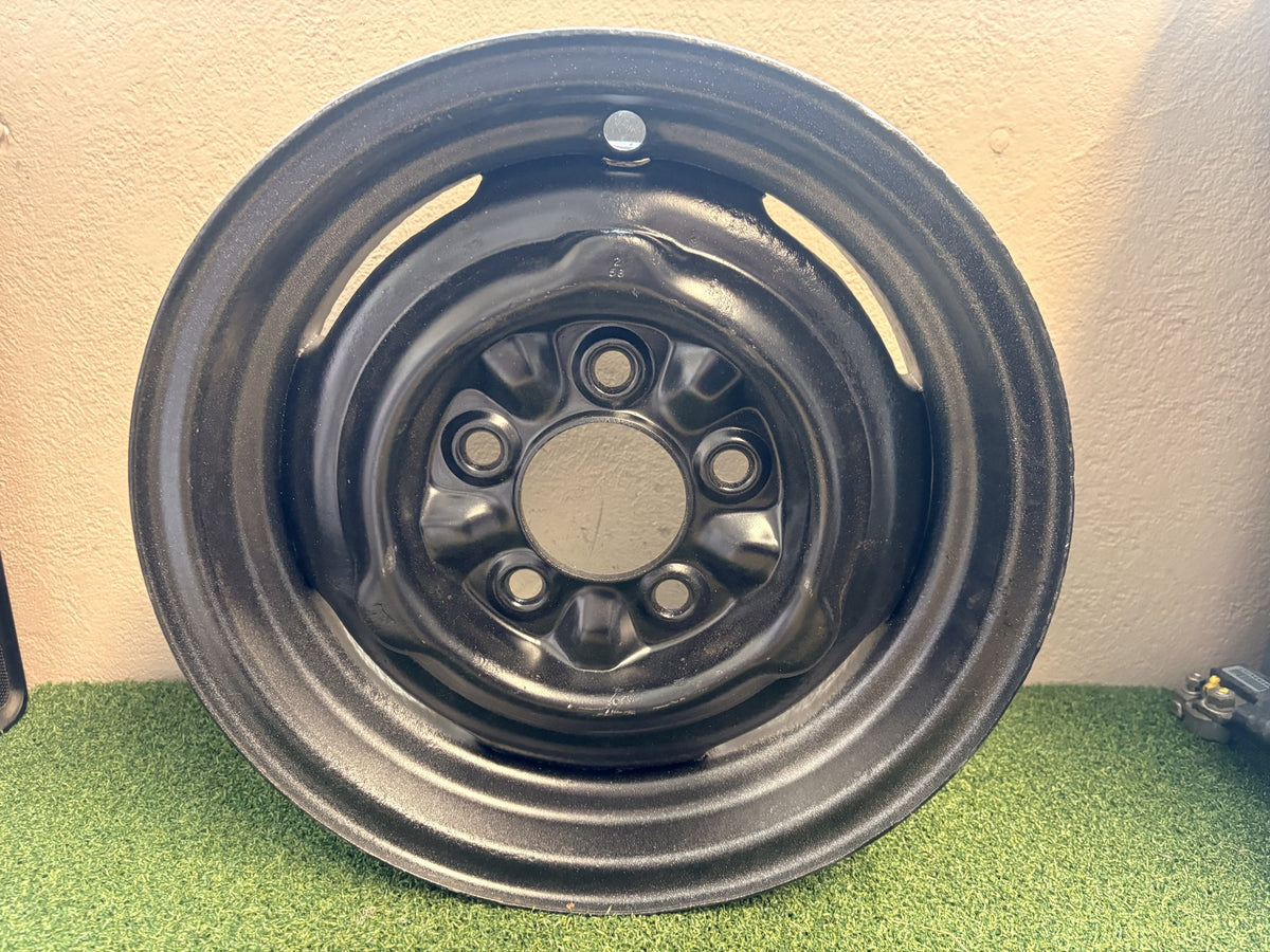 Ford Zephyr Mark 1 - 13" Steel Rim