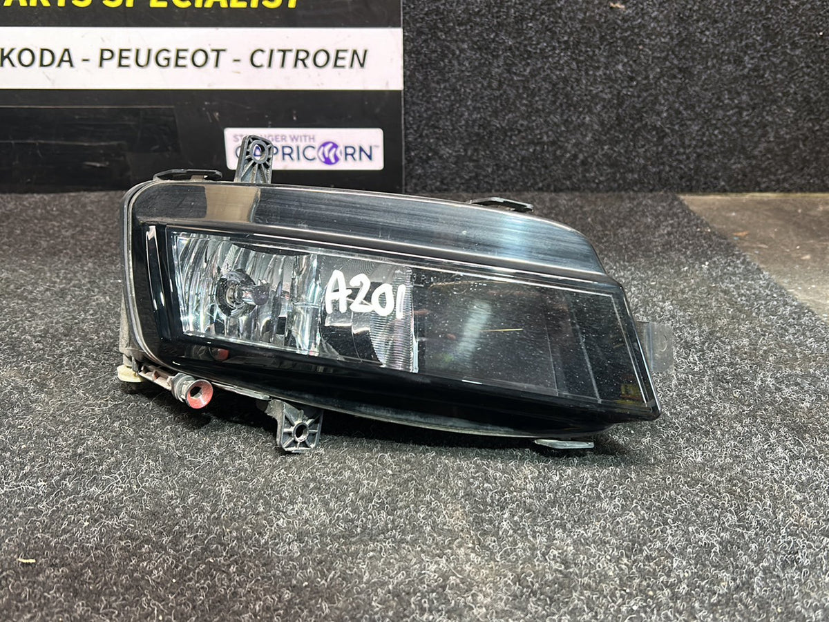2014 Volkswagen Golf MK7 - Right Fog Light
