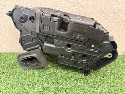 2017 Volkswagen Golf MK7 - Right Front Lock Mechanism
