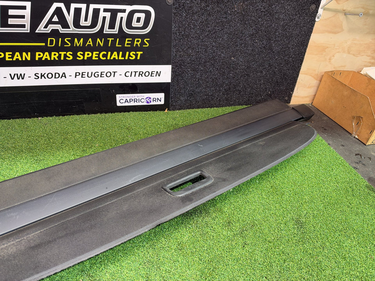 2015 Skoda Octavia - Roller Parcel Tray