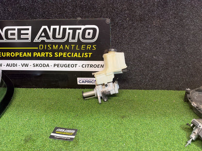 2017 Volkswagen Golf MK7 - Brake Master Cylinder