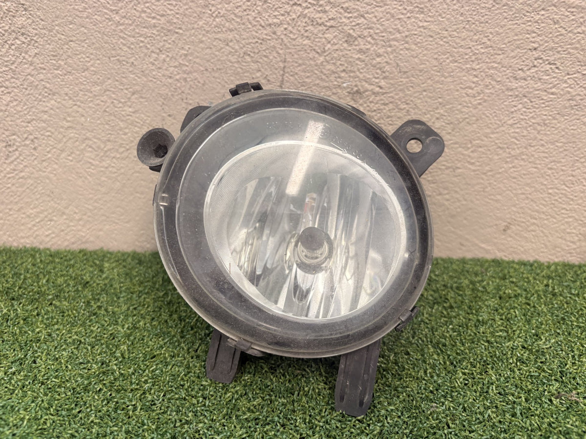 2014 3 Series F30 - Left Spotlight