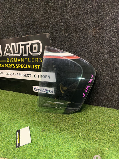 2006 Volkswagen Passat WVWZZZ3CZ6P218915 - Left Rear Quarter Glass