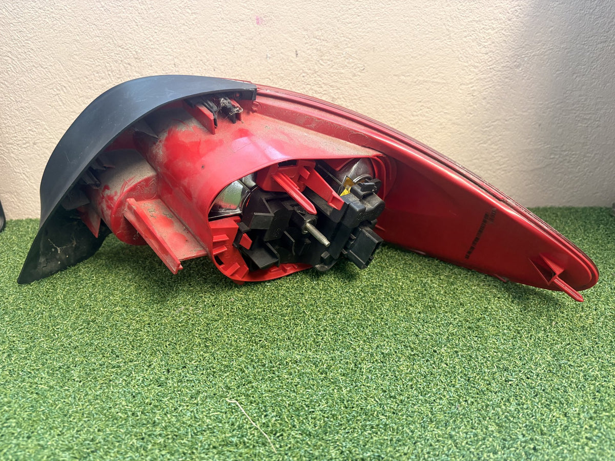 2002 Peugeot 206 206 NFU - Left Taillight