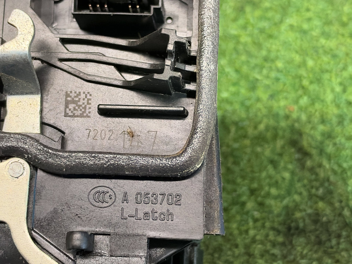 2009 BMW 325i 320i E90 - Left Rear Door Lock Actuator