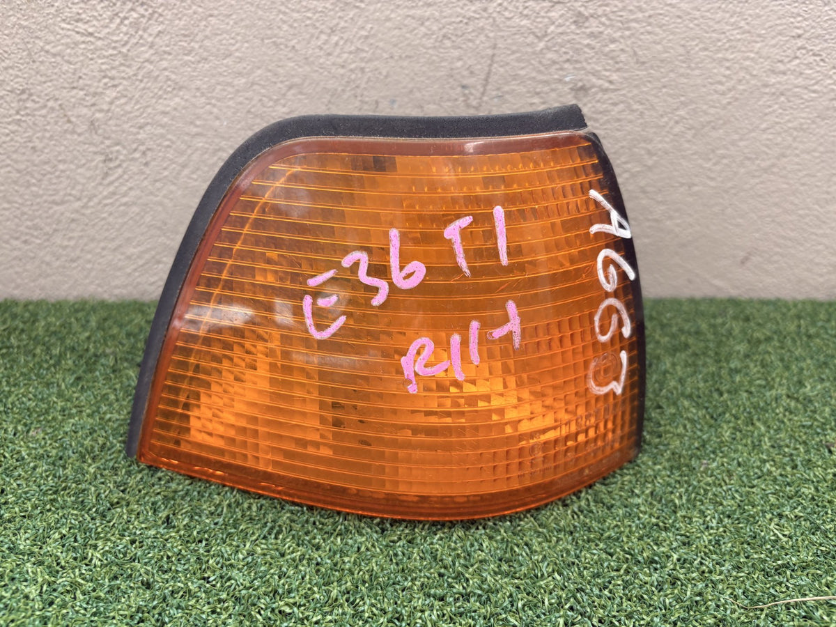 1998 BMW 318ti 318Ti E36 - Right Indicator