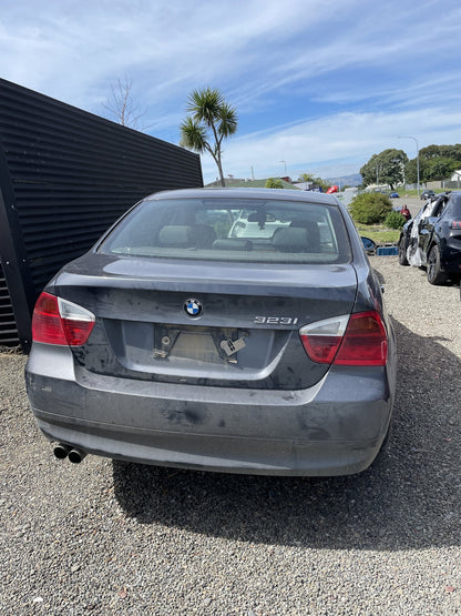 2007 BMW 323i E90