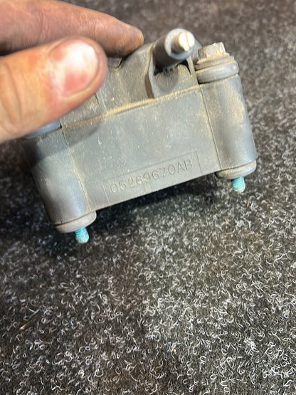 2006 MINI Cooper - Ignition Coil PN: 12 13 7 510 738 Ignition coil