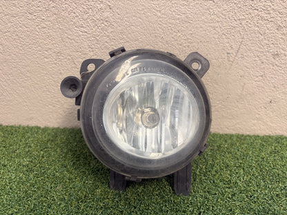 2013 BMW 320i - Left Spotlight