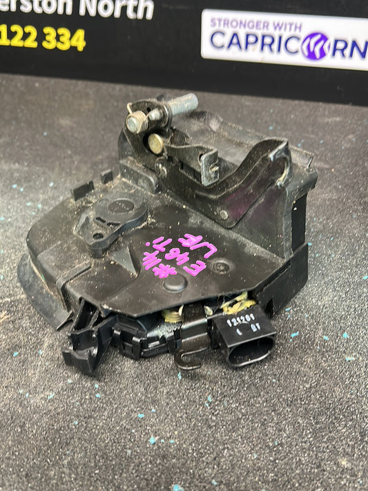 2002 BMW E46 TI - Left Front Door Lock Actuator