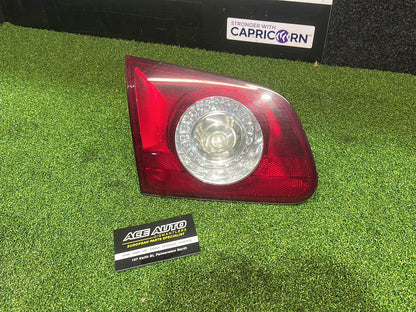2009 Volkswagen Passat 3CZ BWS - Left Tailgate Light