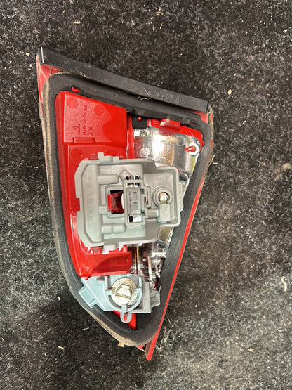 2010 Audi A4 Quattro - Left Tailgate Light PN: 8K9 945 093 B LED