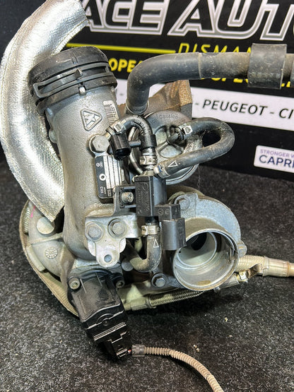 2008 Volkswagen Eos - Turbo Exhaust Manifold PN: 06F 145 701 H Exhaust manifold with turbo- charge