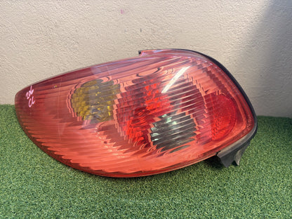 2002 Peugeot 206 206 NFU - Left Taillight