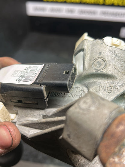 2011 Toyota Camry ACV40 ACV40R-DEADKQ - Ignition With Key PN: TOYOTA 45020-06-5