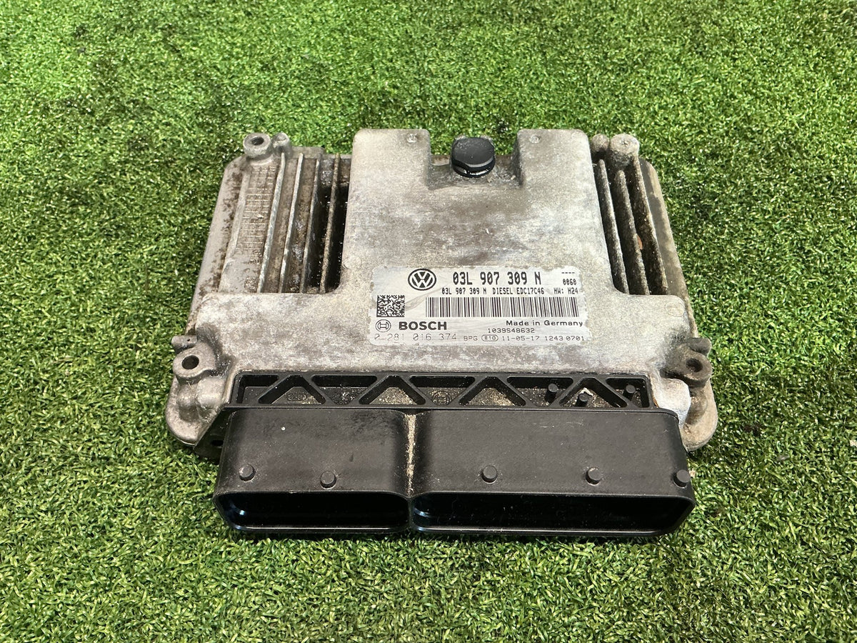 2011 Volkswagen Passat - ECU
