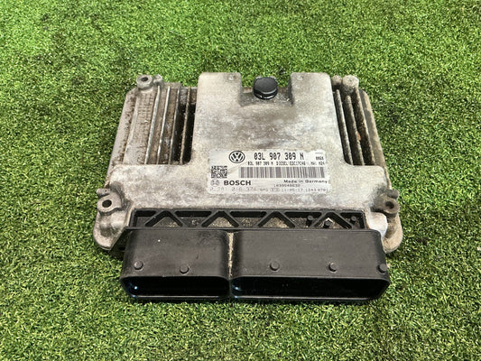 2011 Volkswagen Passat - ECU