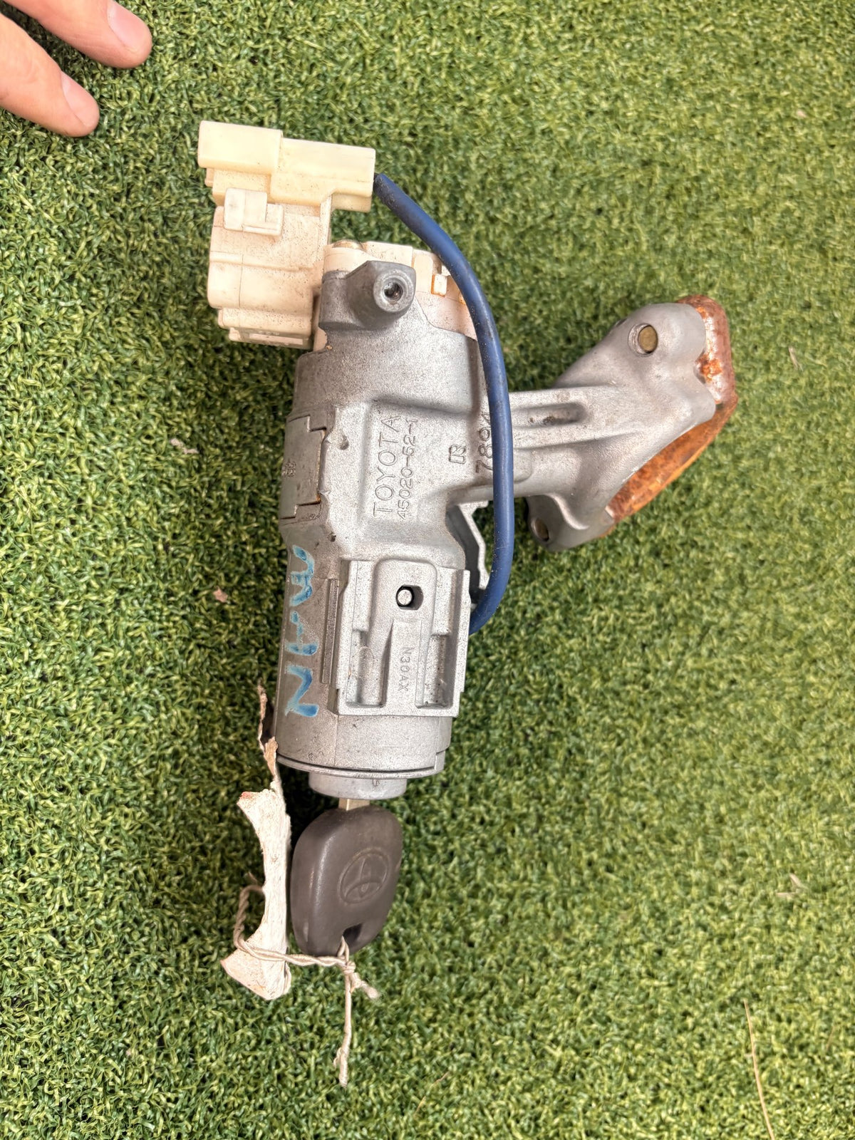 2002 Toyota Corolla ZZE122 - Ignition Switch