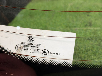 2017 Volkswagen Golf MK7 - Rear Screen Window