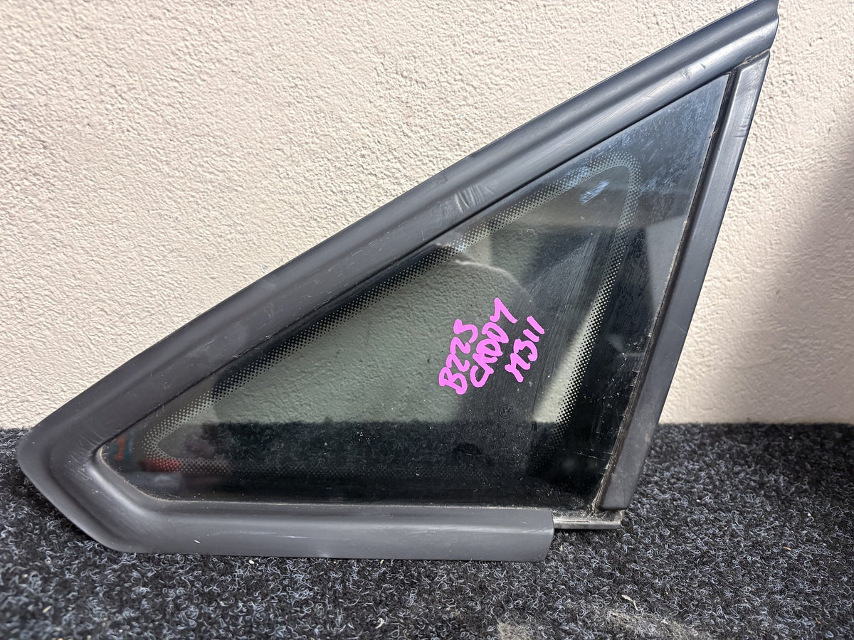 Volkswagen Caddy - Left Front Quarter Glass PN: 2K5 845 411 A Side window left front green glass