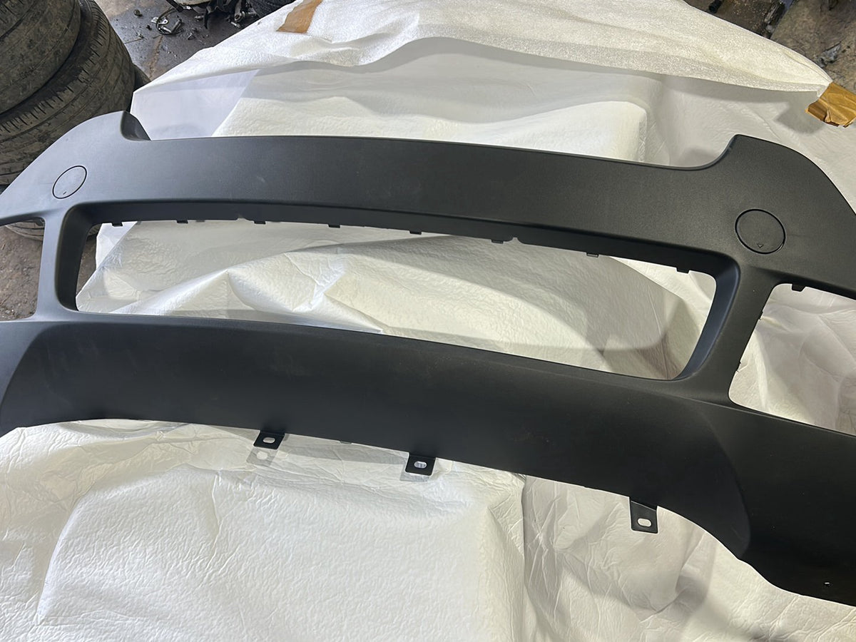 BMW X5 E70 - Front Bumper
